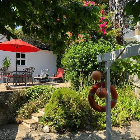 Apartamento Little Gem With Private Hot Tub - Up To 25 Percent Off Ferry Shanklin Exterior foto