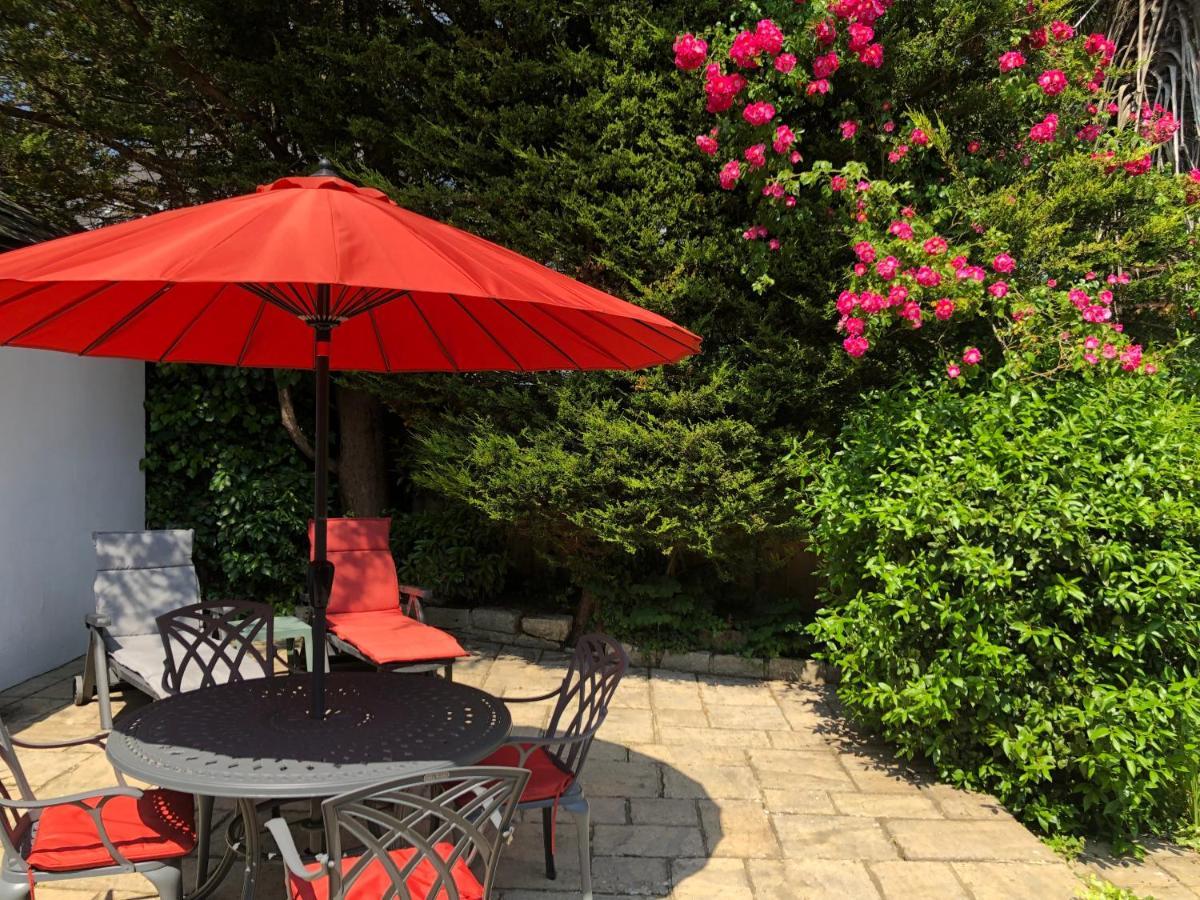 Apartamento Little Gem With Private Hot Tub - Up To 25 Percent Off Ferry Shanklin Exterior foto